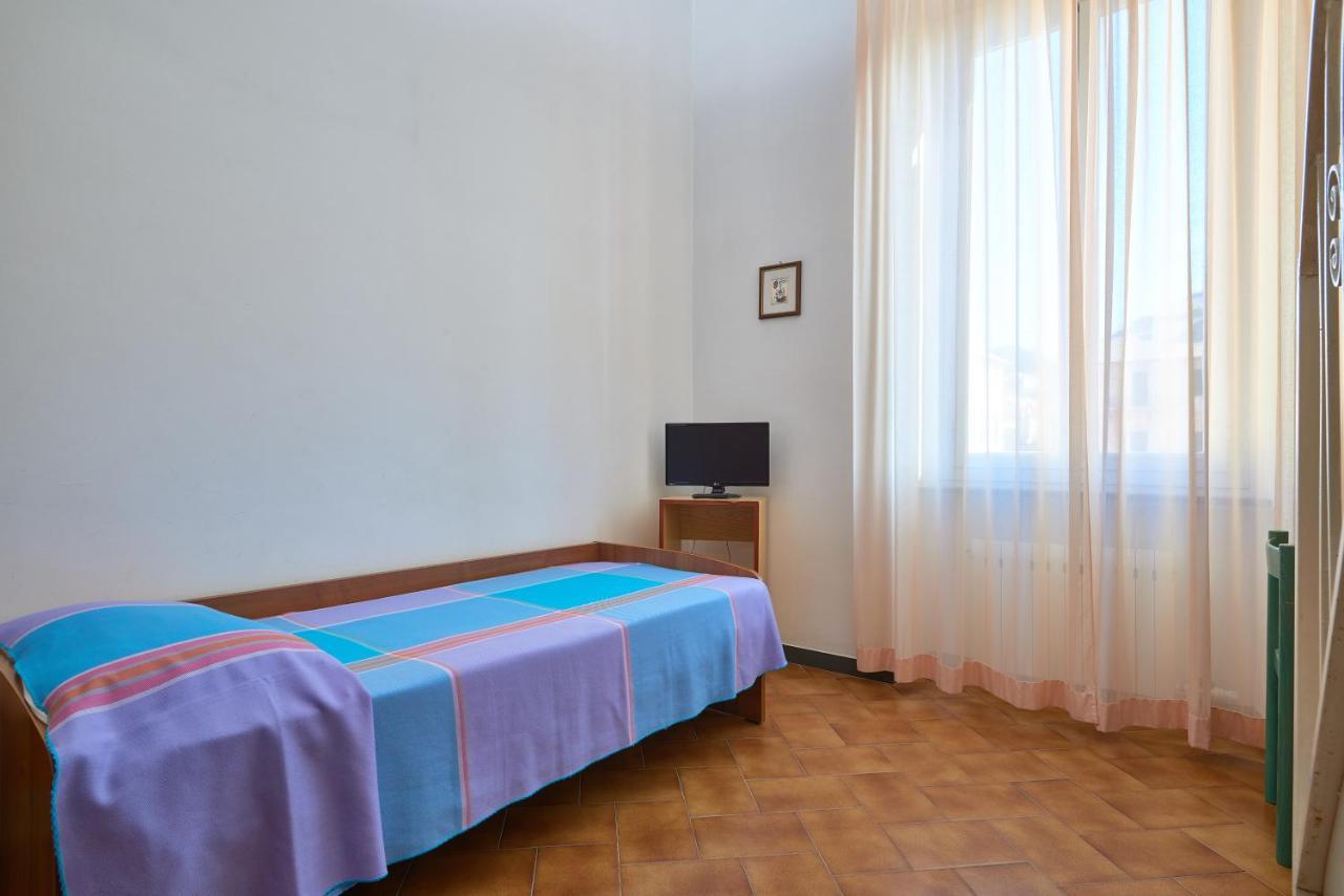Hotel Garibaldi Finale Ligure Exterior photo